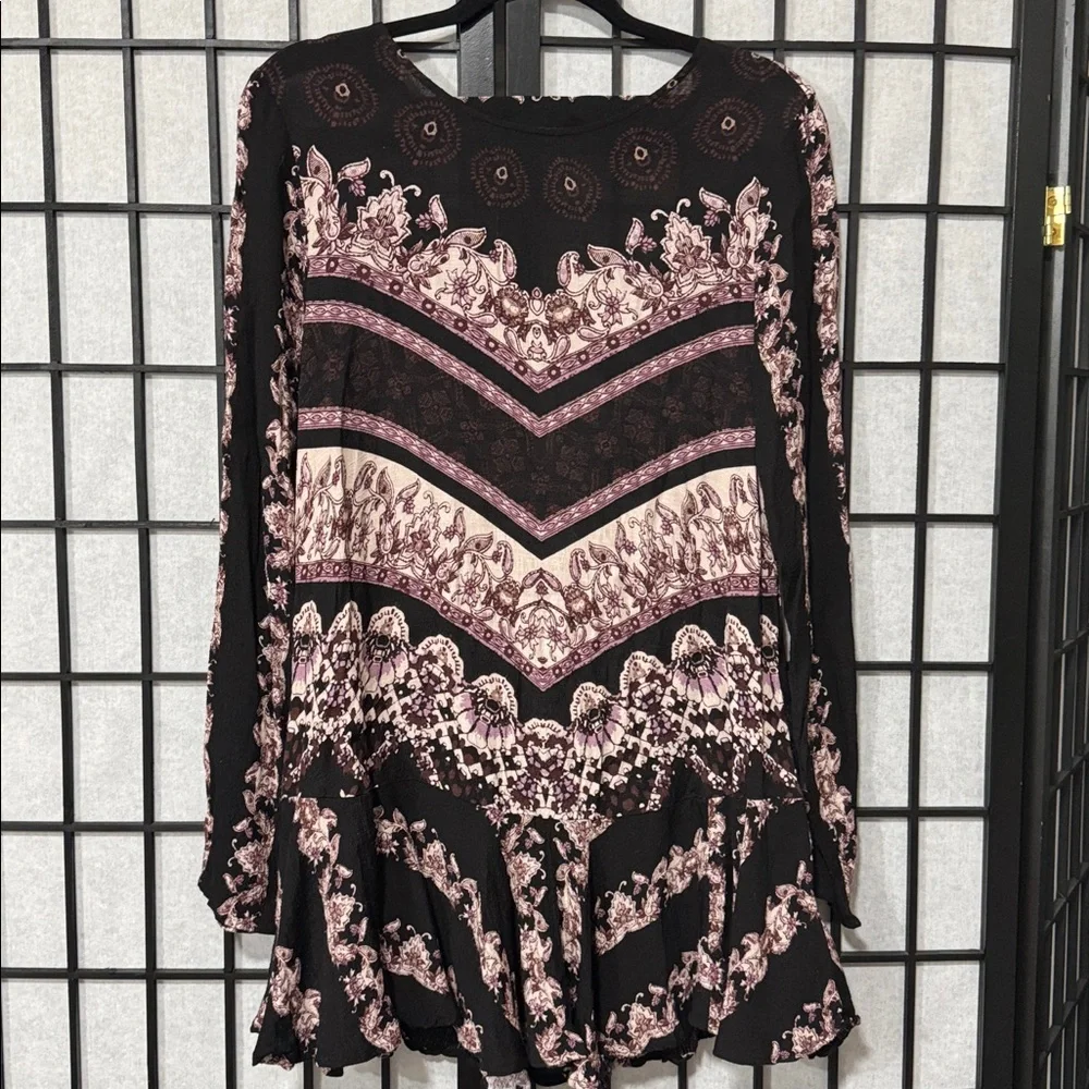 Free People M “Smooth Talker” Printed V-Back Tunic Top - Picture 4 of 8